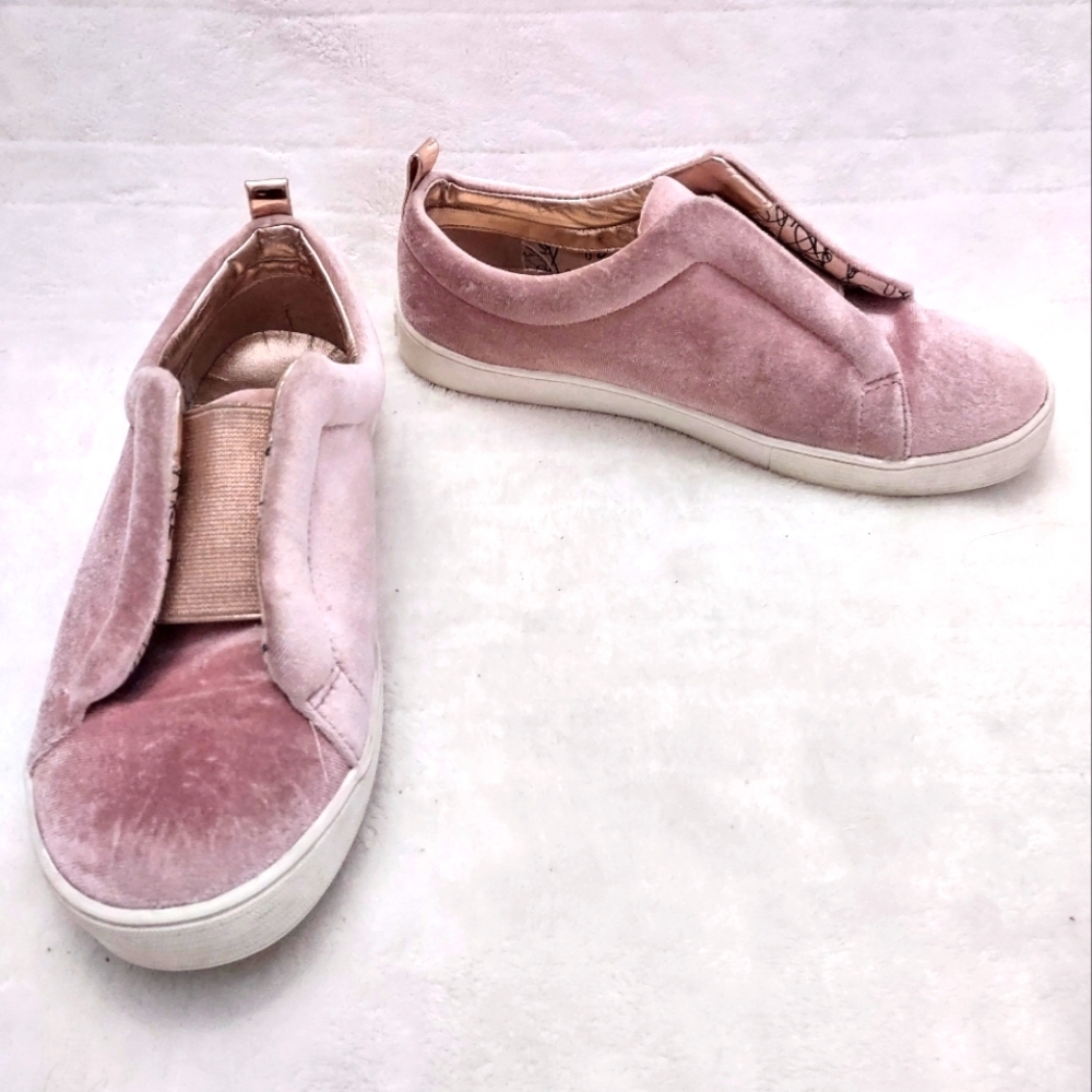 Sam Edelman Slip On Sneakers Casual Velvet Shoes Comfort‎ Loafers Sz 5